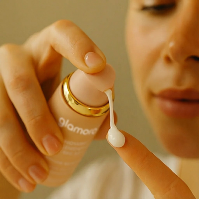 Base de Maquillaje 4 en 1 SPF50 Glamora™  | SE ADAPTA A CUALQUIER TONO DE PIEL